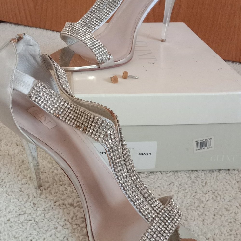 Silver Glint High Fashion Shoes